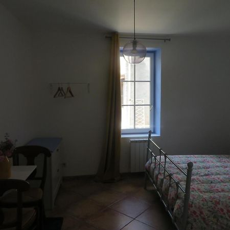 Auberge De La Petite Casserole Revest-des-Brousses Экстерьер фото